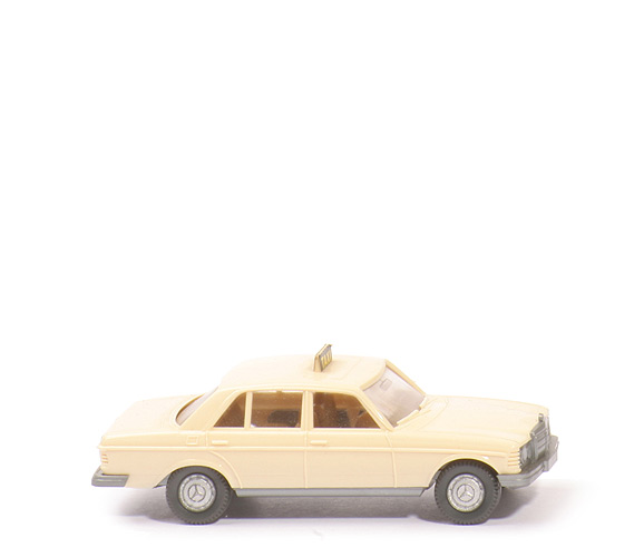 Mercedes 240 D Taxi - creme, BP 240 D - 149/10a