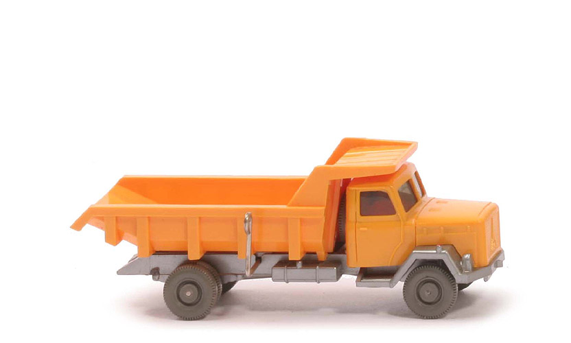 Magirus Saturn Muldenkipper 2-Achs - FH, Mulde chromgelb, CH silbern - 670/3a