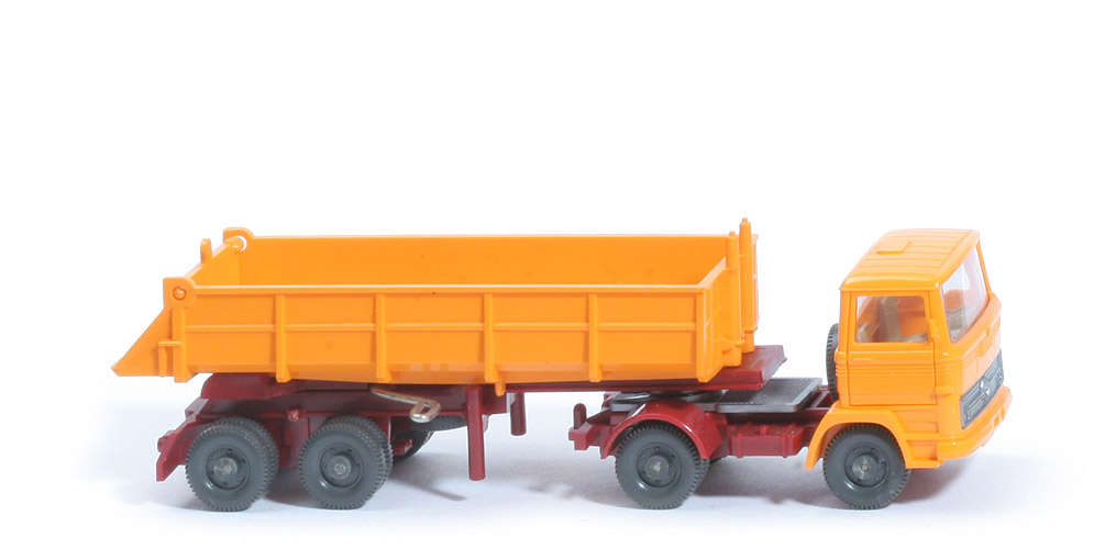 MB LPS 1317 Alter Hinterkipper - m. Spiegel m. Lkr, orangegelb - 677/9a
