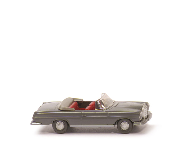 Mercedes 280 SE Cabrio - basaltgrau, m. Fußraumbegrenzung, m. Armaturenbrett - 153/3b