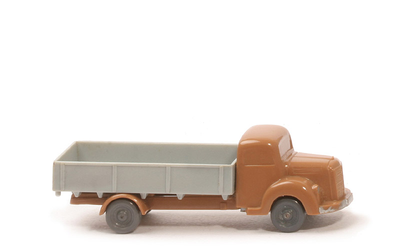 MB L 3500 uv Pritschen-LKW - FH, CH ockerbraun, PR silbergrau - 450/5a ?