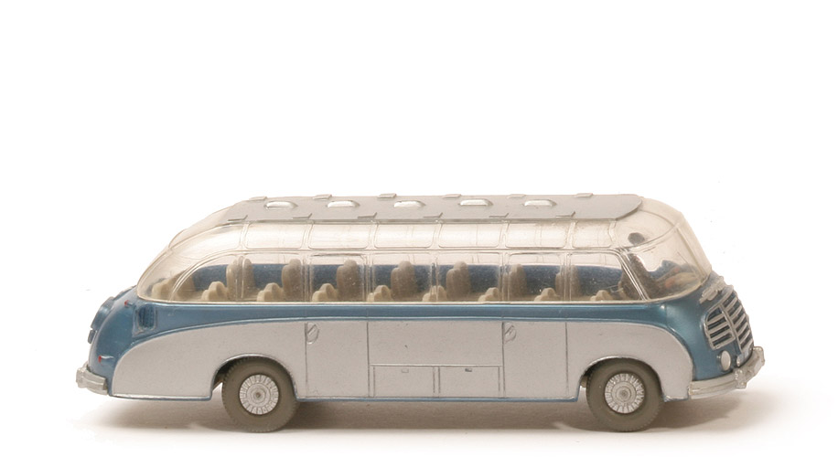 Setra-Bus - blaumetallic, WM im Kreis - 730/4a