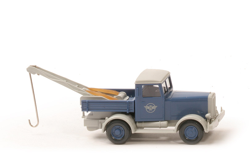 Hanomag ST 55 Abschleppwagen (2017) - "violettblau" - nicht erfasst