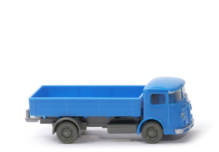 Büssing 4500 Pritschen-LKW - Typ 2, himmelblau / betongrau - 470/5k