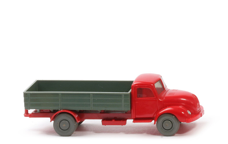 Magirus S 3500 Pritsche - FH, CH rot / PR dunkelresedagrün - 420/12j ~