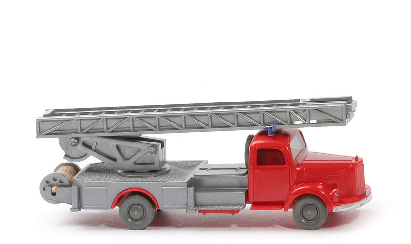 MB L 3500 S  Alter Leiterwagen - Blaulichtleiste, ohne Blinker, FH, CH rot, Aufbau silbern - 620/24b