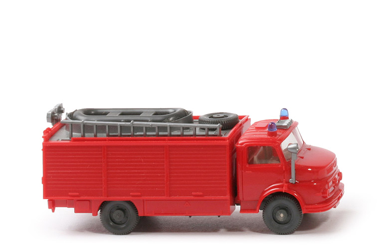 MB L 1413 Rüstwagen mit Boot - rot, o. Eckfenster, CH schwarz - 623/8e