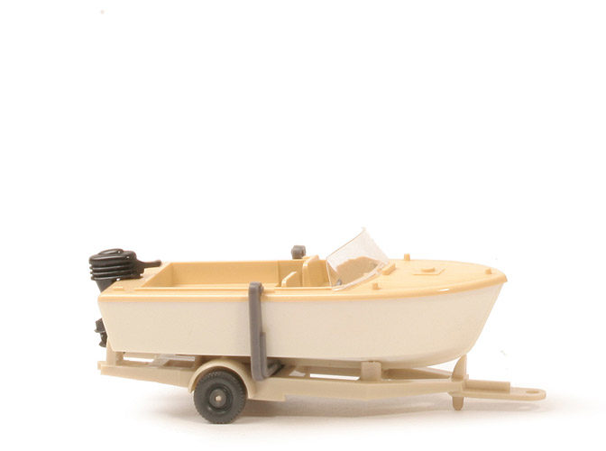 Motorboot auf Anhänger - hellbeige, Motor schwarz, flache Scheibe - 95/4f