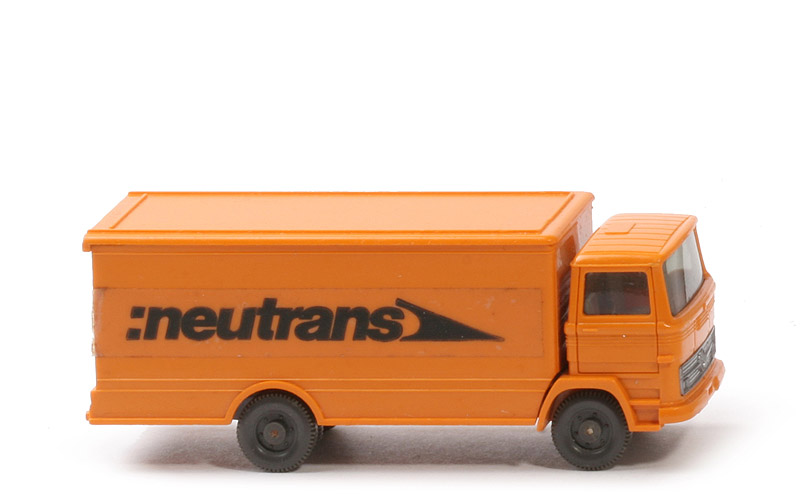 MB LP 1317 flacher Koffer - gelborange, Beschriftung "neutrans" - 436/7~