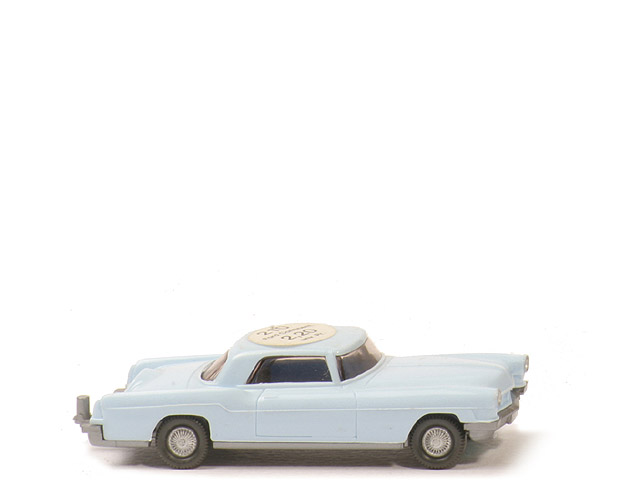 Ford Continental - weißblau, BP "WM 21 GERMANY", m. Zughaken - 210/4c