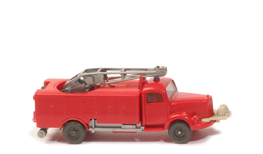 MB L 3500 S Rüstwagen - Platte breit, Vorbauwinde hellgrünbeige - 623/2a ?