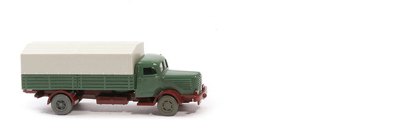 Büssing 8000 ohne Warndreieck - FH, PR diamantgrün, CH rotbraun - BP 47s - 478/4a