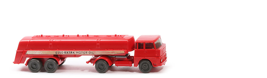 Henschel HS 14 Esso Tank-Sattelzug - Bolzen stark - 3 Stege - Räder einteilig - 790/10a