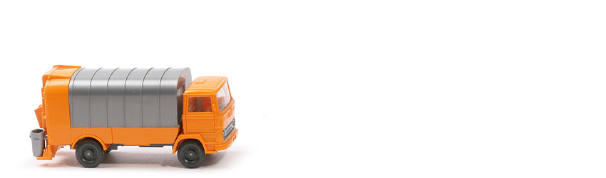 MB LP 1317 Müllwagen mit Spiegeln - KUKA - Grill stilisiert, hellorangegelb, m. Lkr - Kuka (B)