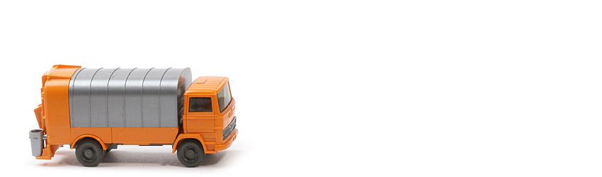 MB LP 1317 Müllwagen ohne Spiegel - mit KUKA - gelborange - 643/13b