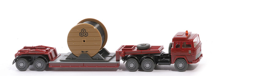 Magirus 235 D Tieflade-Sattelzug, m. Kabeltrommel - FH, Auflieger rotbraun, Kotflügel schwarz, Kabel schwarz - 503/6b