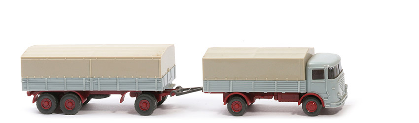 Büssing LU 7 Lastzug (1980) - hellblaugrau, CH weinrot, BP Anhänger Germany - 477/1